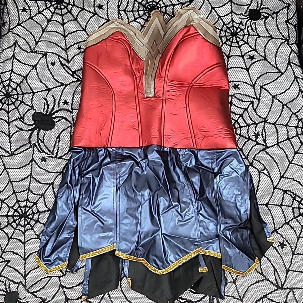 Wonder Woman WW84 Halloween Costume Women's Size Medium - Picture 2 of 11